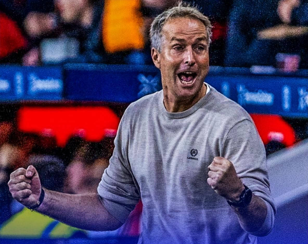 滕哈赫下课，尤尔曼德三胜一平表现出色，或将回归荷甲