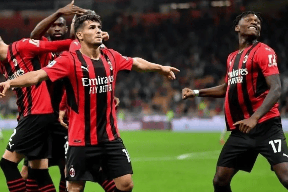 周日024 意甲 AC米兰VS国际米兰，近期表现分析及赛事预测