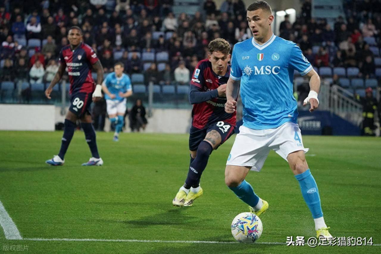 那不勒斯对阵AC米兰，名不副实的强强对话，一如意大利足球般虚假